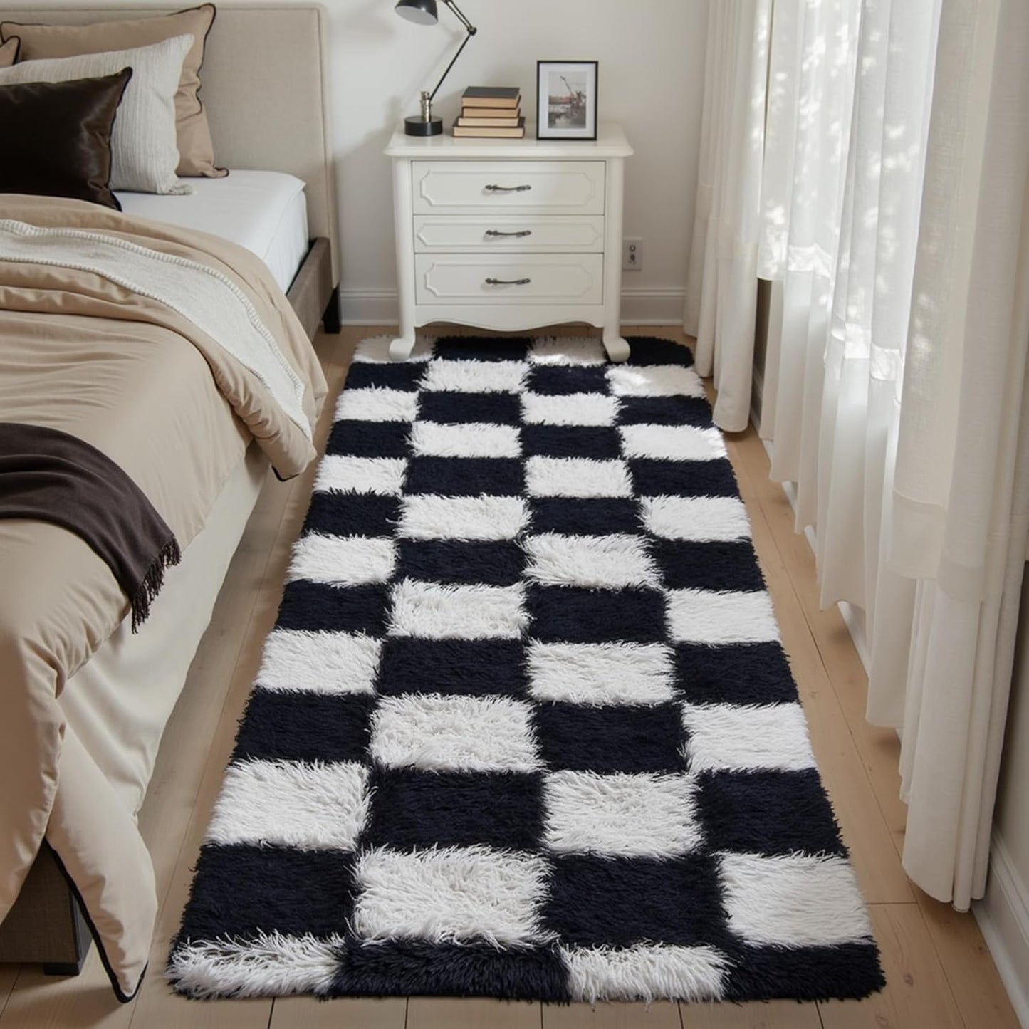 Checkered Rug 8x10 for Living Room, Black and White Modern Shag Rug Washable Non-Slip Large Area Rug Super Soft Indoor Fuzzy Carpet Fluffy Rugs for Bedroom Home Aesthetic Decor