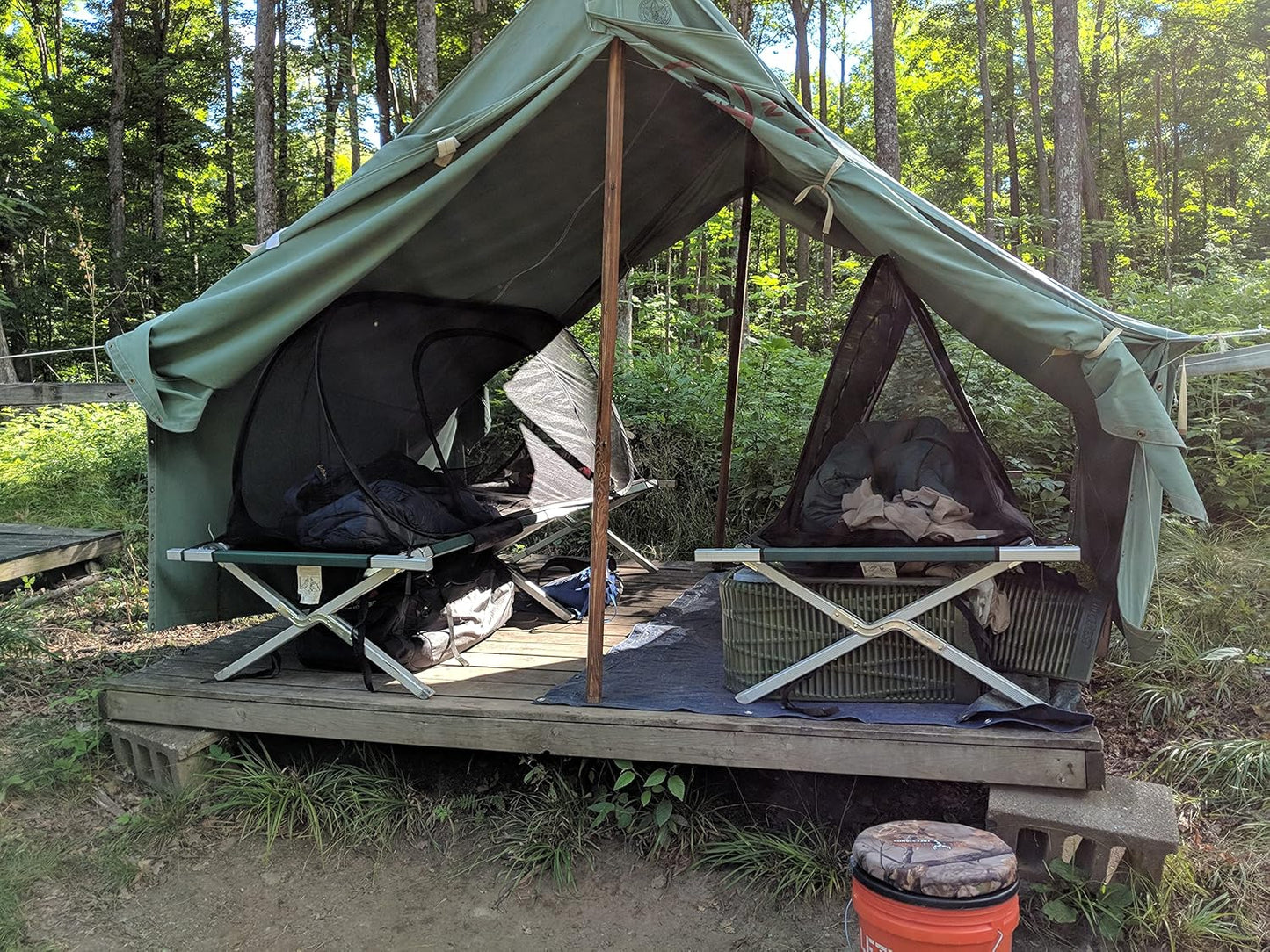 Wicked Cool MosquitOasis Pop-Up Mosquito Net Tent for Summer Camps and Camping