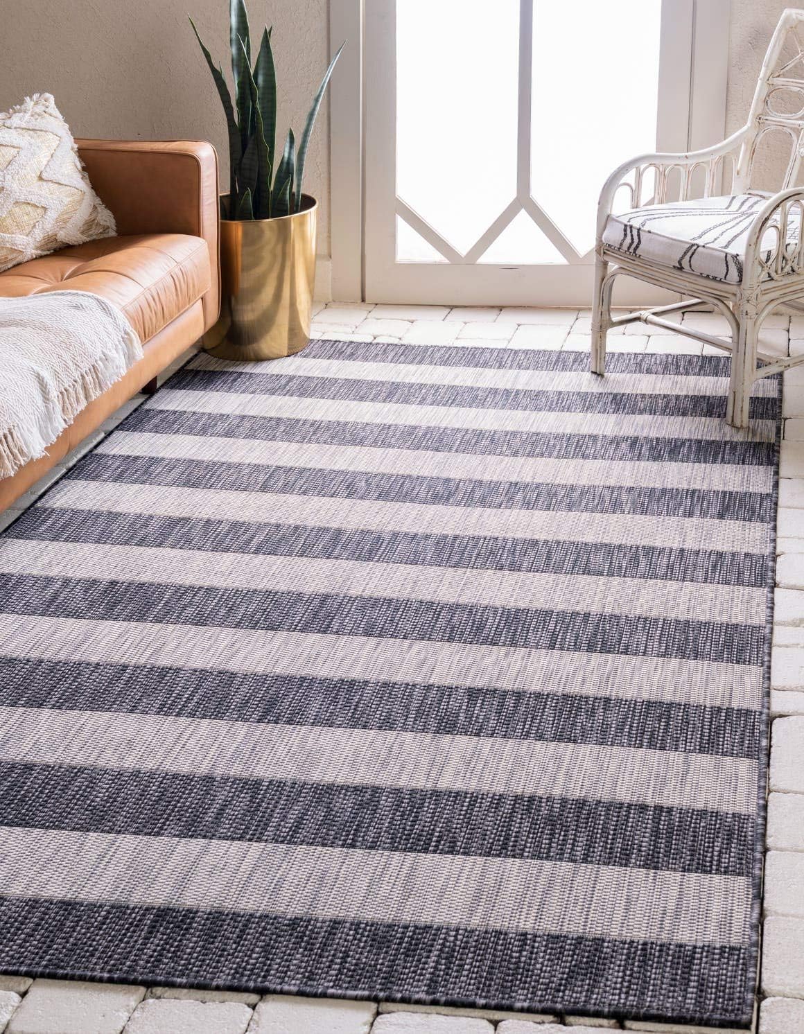 Unique Loom Outdoor Striped Collection Area Rug - Distressed Stripe (9' x 12' Rectangle, Green/ Gray)